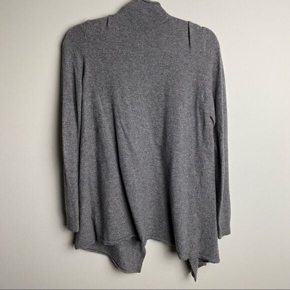 Saks off Fifth Avenue Cashmere Cardigan in Grey size Small - Picture 3 of 3